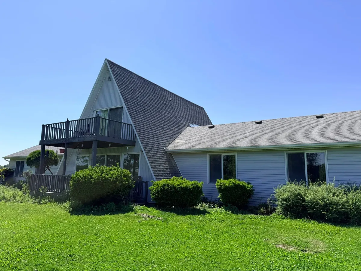 Completed roof replacement by Big Horn Roofing in Northwest Ohio