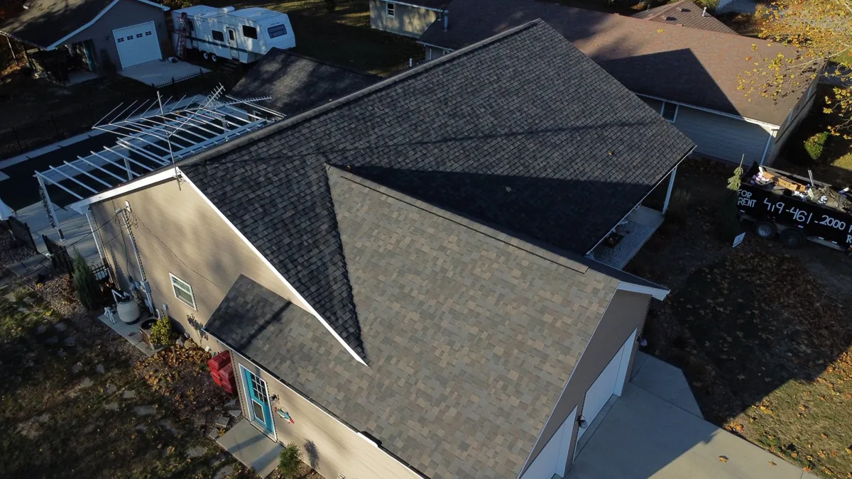 Big Horn Roofing crew project in the Napoleon, Ohio area